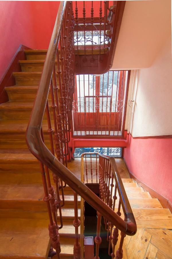 Sol Luxury Suites Madri Exterior foto