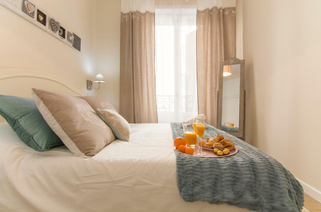 Sol Luxury Suites Madri Exterior foto