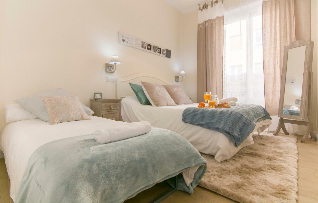 Sol Luxury Suites Madri Exterior foto