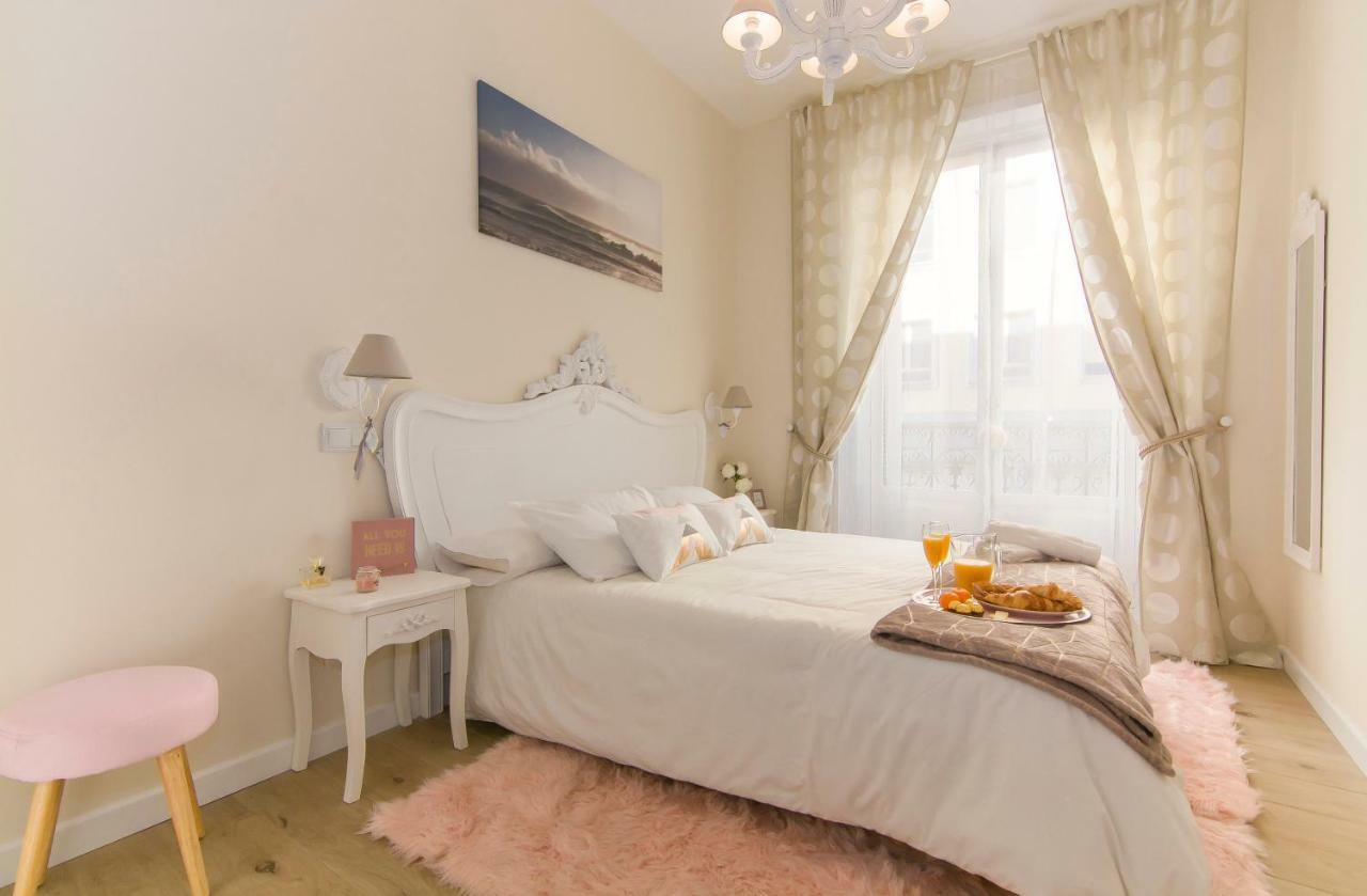 Sol Luxury Suites Madri Exterior foto