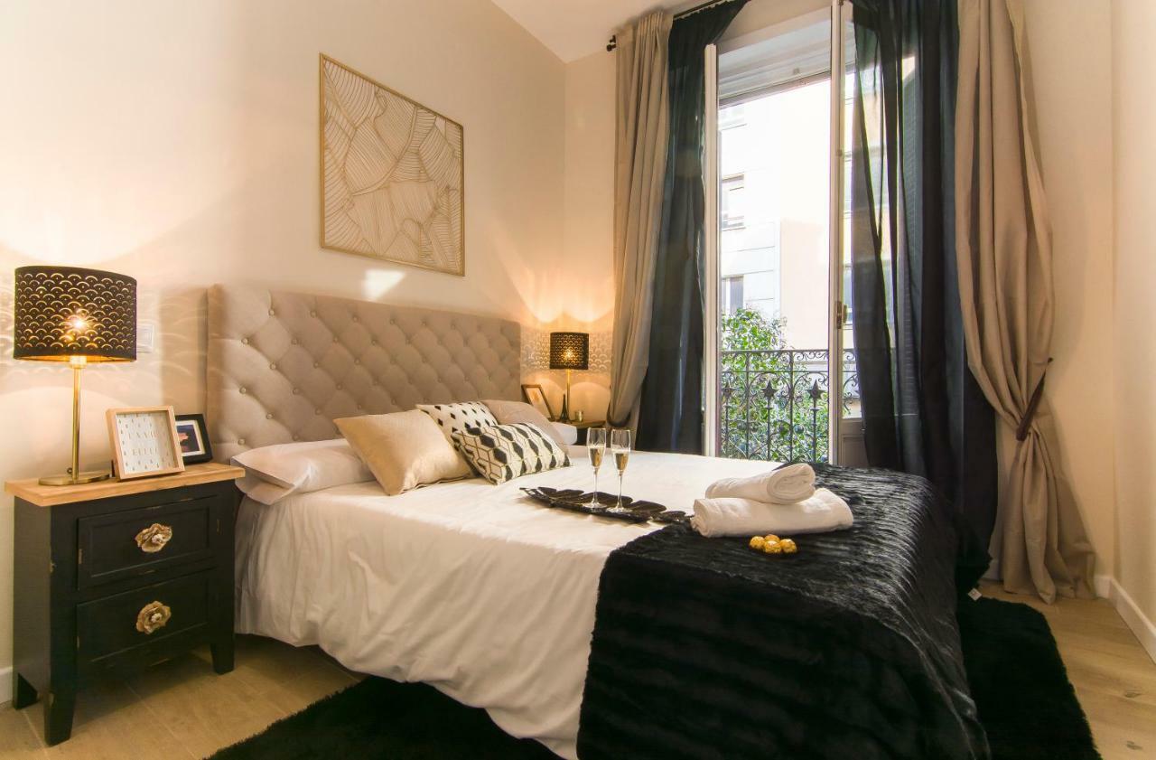 Sol Luxury Suites Madri Exterior foto
